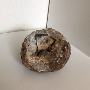 Real thunder rock with crystals inside